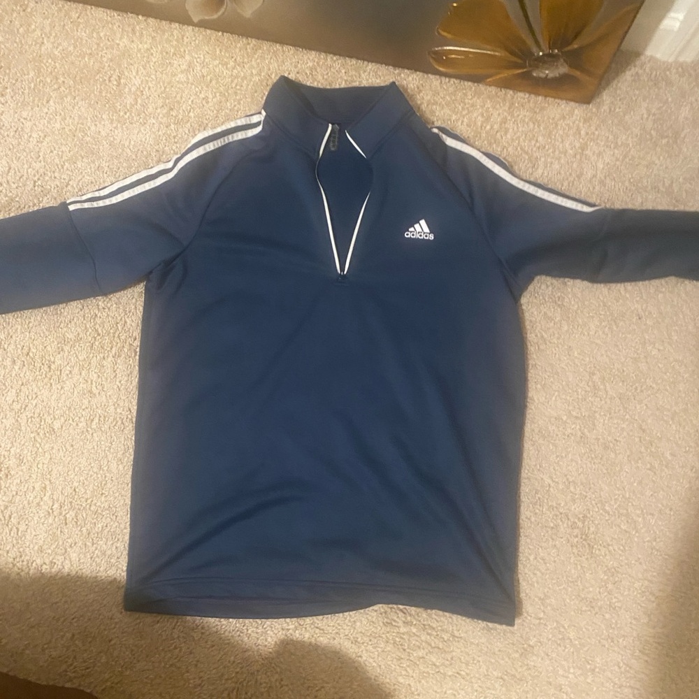 Adidas turtle neck size medium